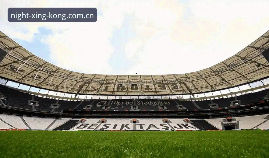 维拉3-0弗赖堡夺欧联深度分析：埃梅里第五冠、30年冠军荒与星空体育官网数据视角
