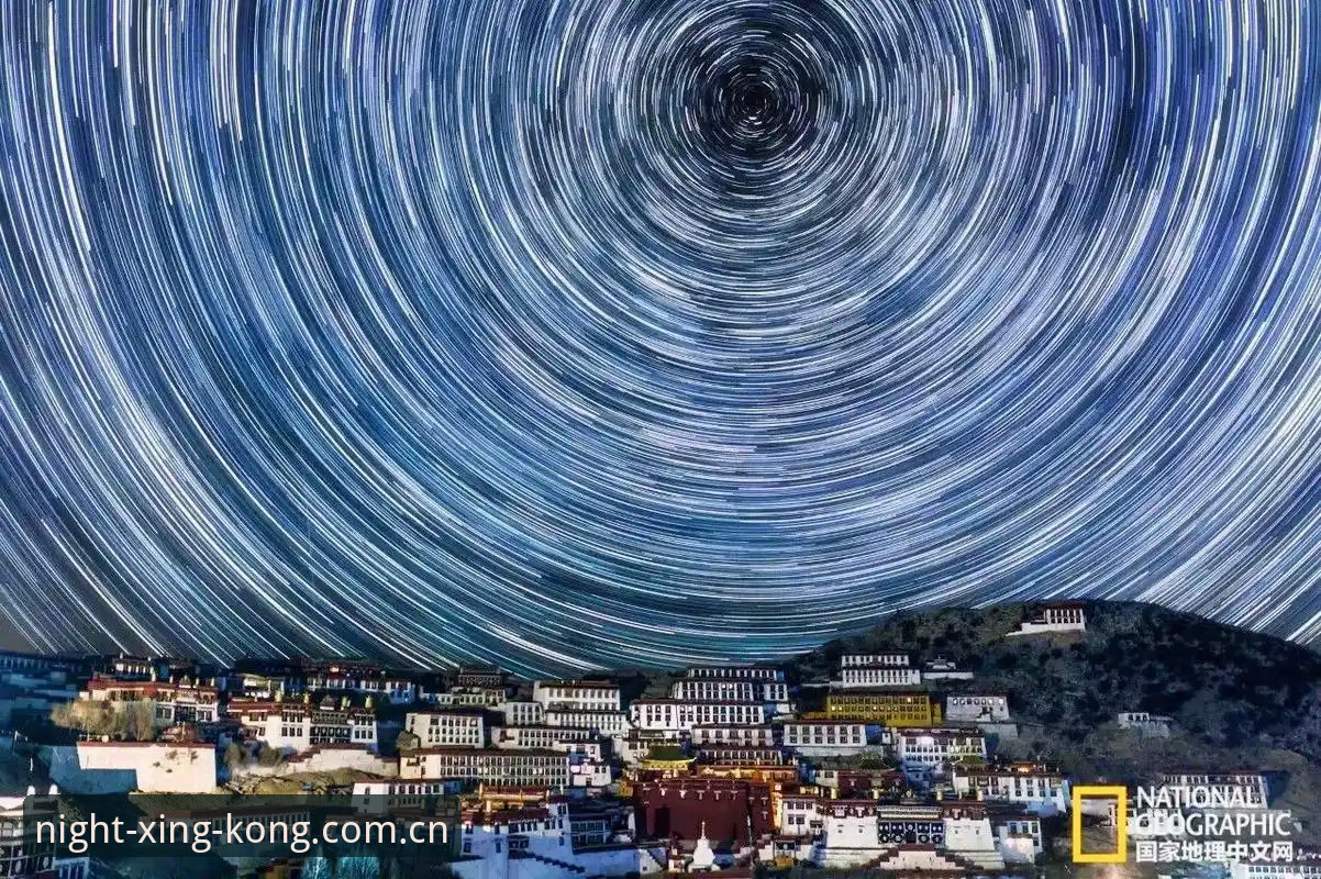 星空 CN 新版入口深度评测：那个把夜幕装进首页的网站，到底藏了什么？